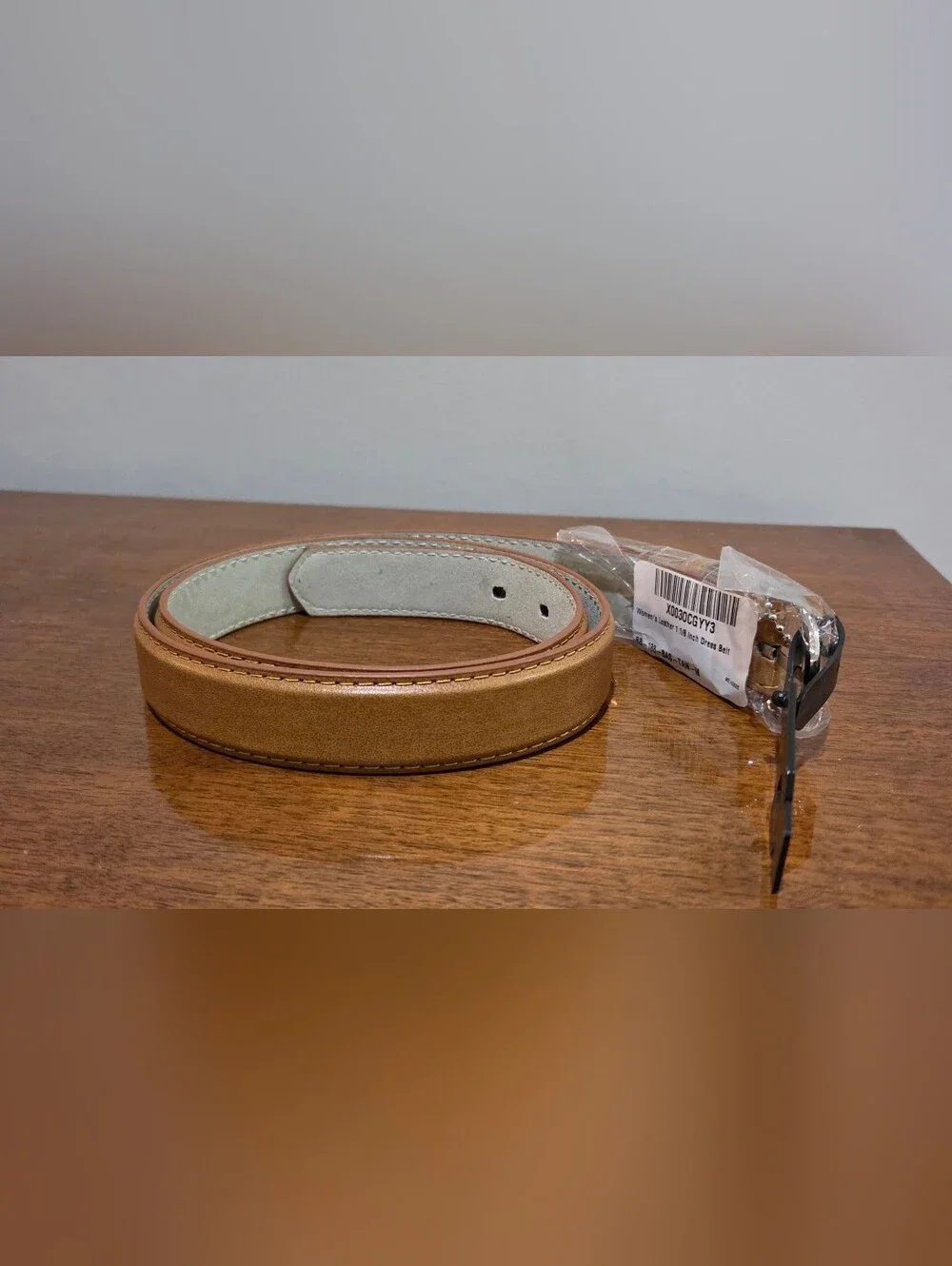 NWT Women's Tan Leather Belt Size Medium ~31-35